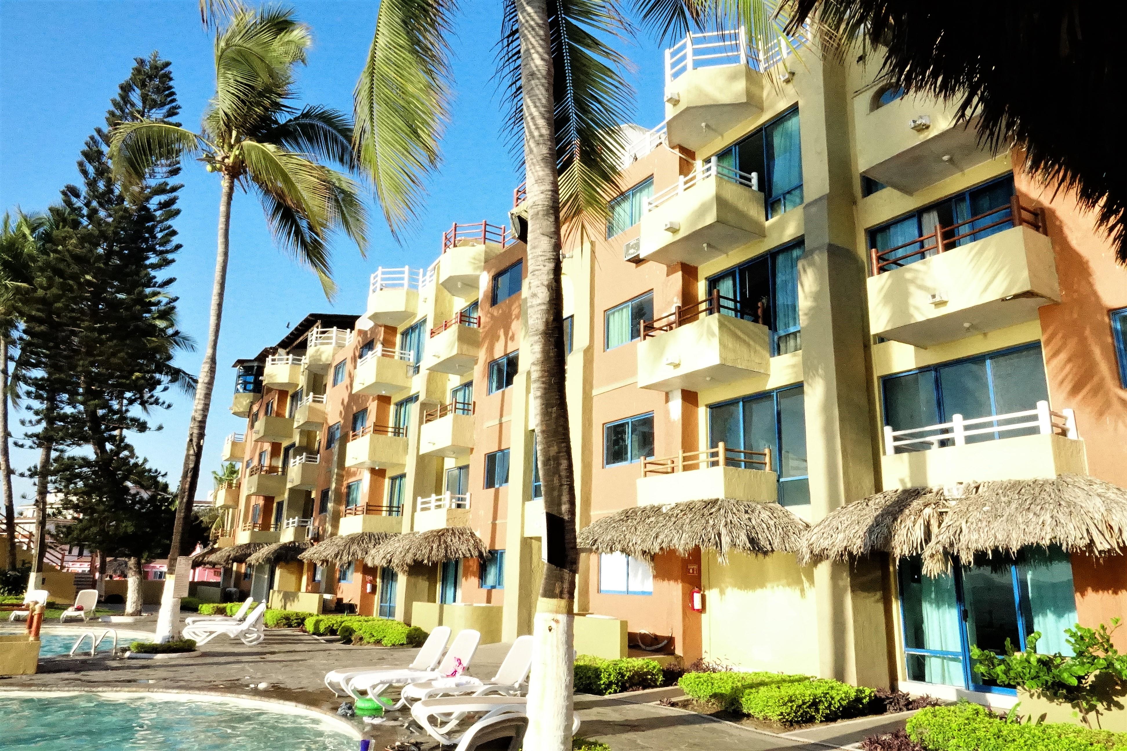 Hotel Marina Puerto Dorado Manzanillo Exterior foto